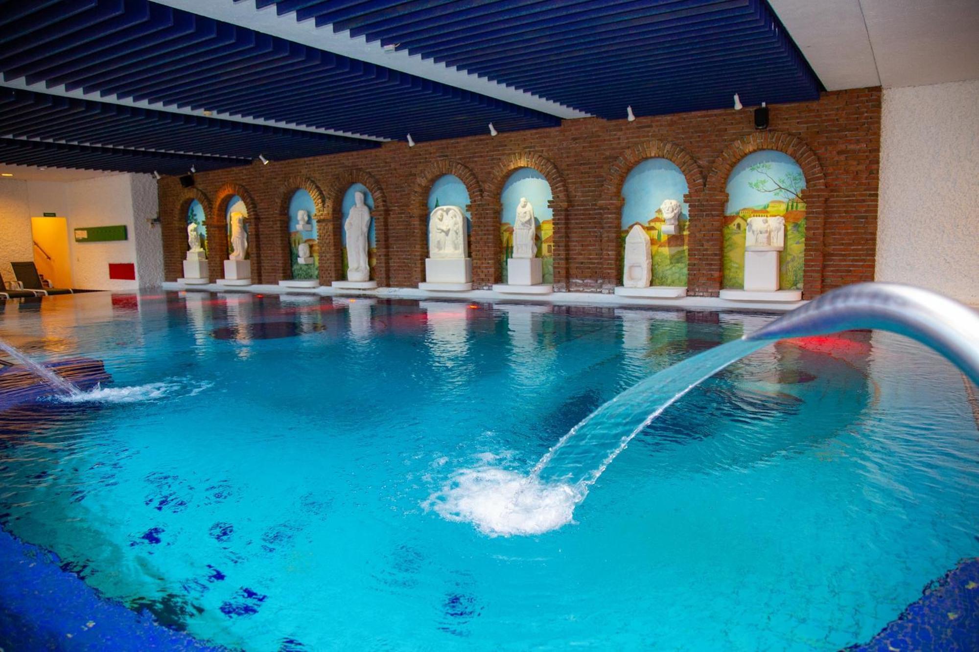 Fini-resort Hotel 4*